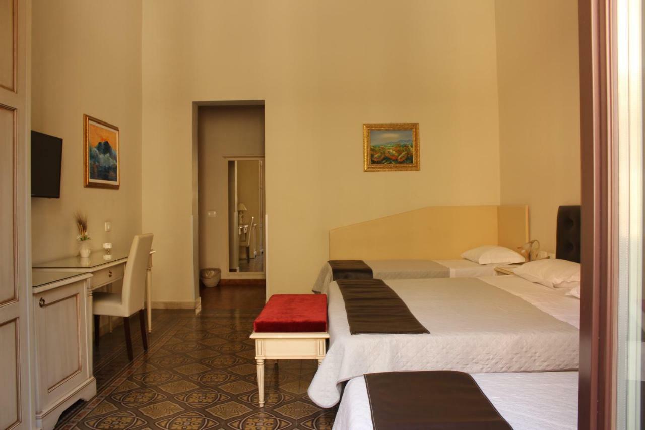 Hotel Umberto House CTA Exterior foto